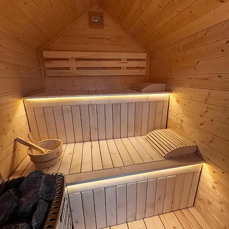 Swierkowa * Debina (Ustka)