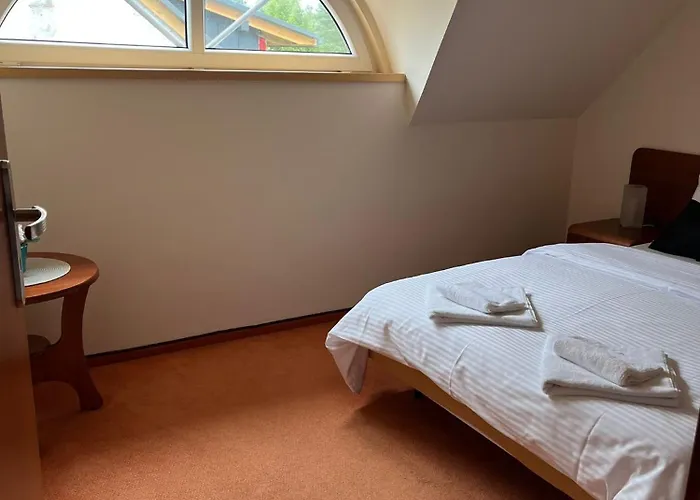 Swierkowa * Debina (Ustka)